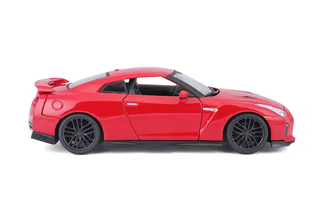 124 2017 Nissan GT-R