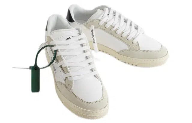 OFF-WHITE