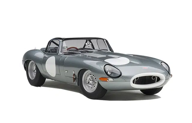 AUTOart 118 JAGUAR LIGHTWEIGHT E-TYPE