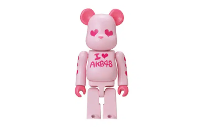 Seven Eleven Fair x BERBRICK AKB48 100