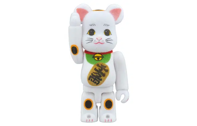 BE@RBRICK Maneki Neko Flocky White
