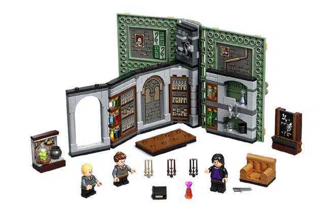 LEGO 76383