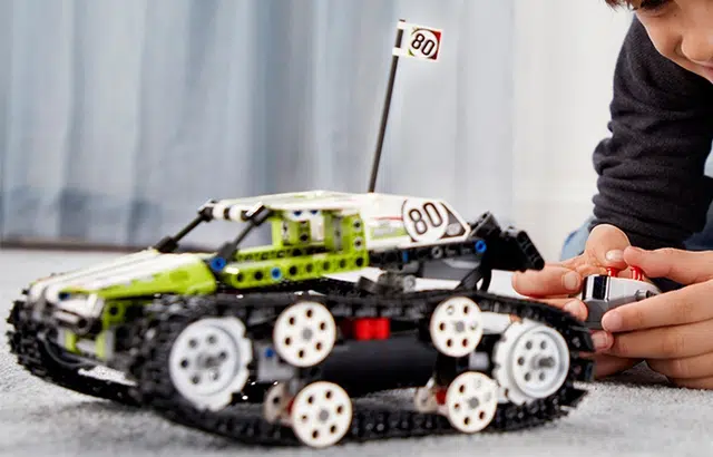 LEGO RC 42065