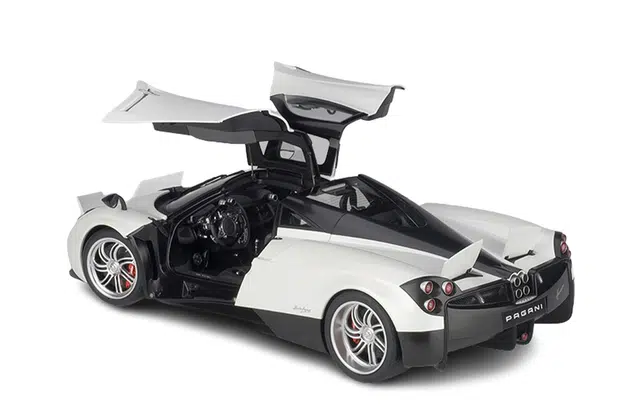 AUTOart 112 PAGANI HUAYRA