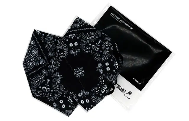 xVESSEL Mask Paisleys KN95