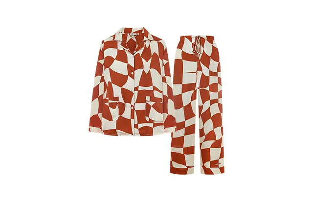 NOT JUST PAJAMA Chess 19 100