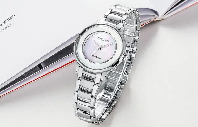 CITIZEN 50 30.4mm EM0380-57D