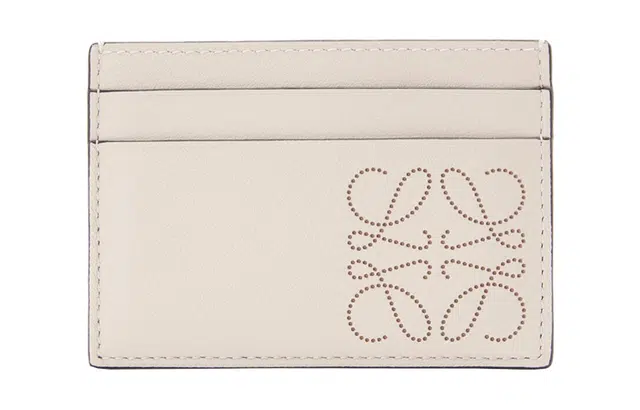LOEWE Anagram Logo