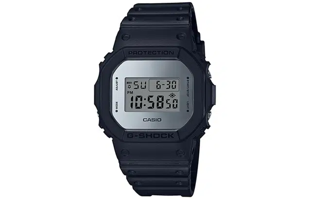 CASIO G-Shock 200 48.9*42.8mm DW-5600BBMA-1