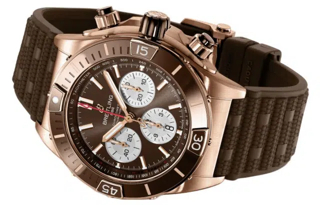 BREITLING 200 44mm RB0136E31Q1S1