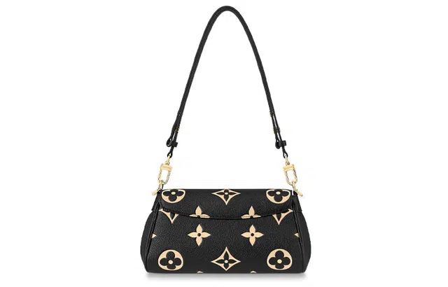 LOUIS VUITTON Favorite