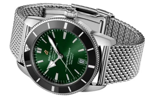BREITLING 42mm AB2010121L1A1