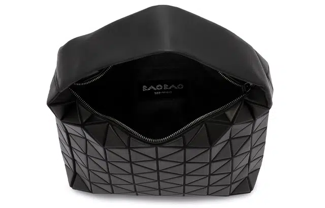 ISSEY MIYAKE Baguette