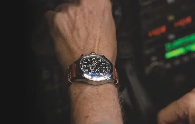 BREITLING AVI B04 46mm AB04453A1B1X1
