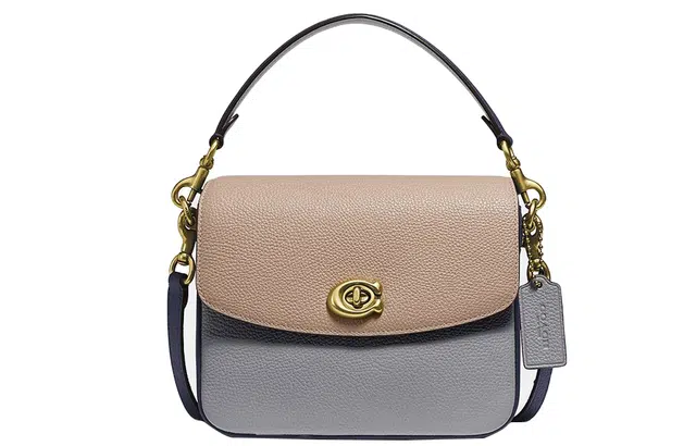 COACH Cassie 19 C
