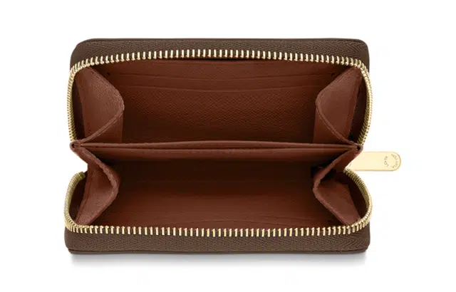 LOUIS VUITTON Zippy
