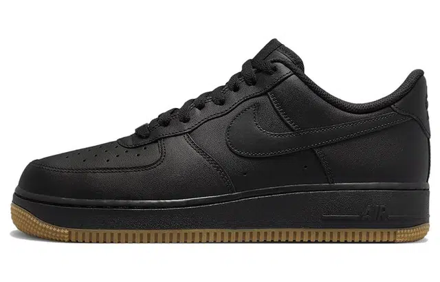 Nike Air Force 1 "Black Gum"