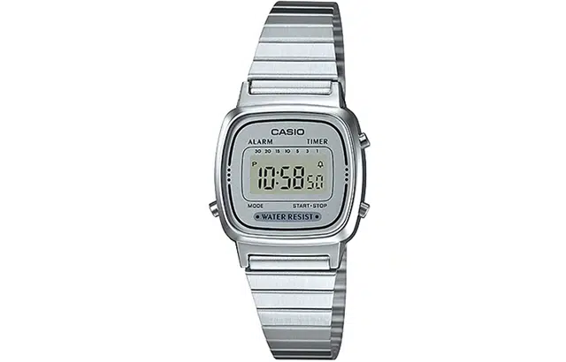 Casio LA670WA-7D