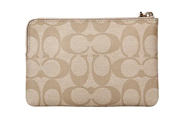 COACH Corner Zip 16