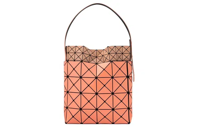 ISSEY MIYAKE Lucent Tote