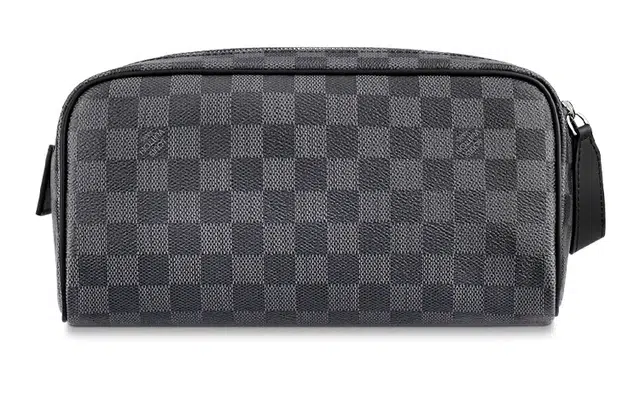 LOUIS VUITTON DOPP