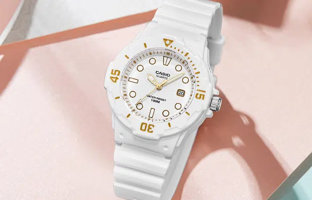CASIO YOUTH LRW-200H-7E2