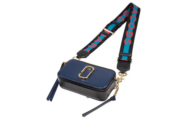MARC JACOBS Snapshot