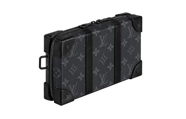 LOUIS VUITTON Trunk