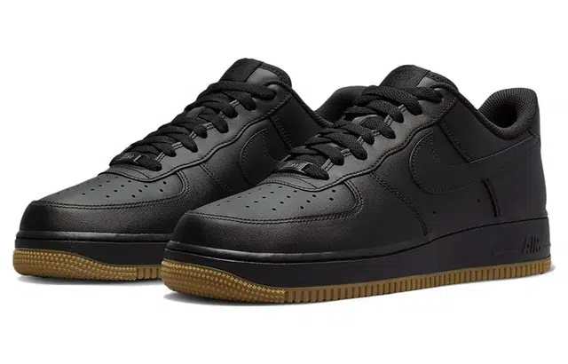 Nike Air Force 1 "Black Gum"