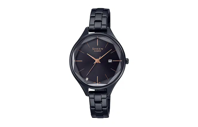 CASIOSHEEN SHE-4062BD-1AUPR-person