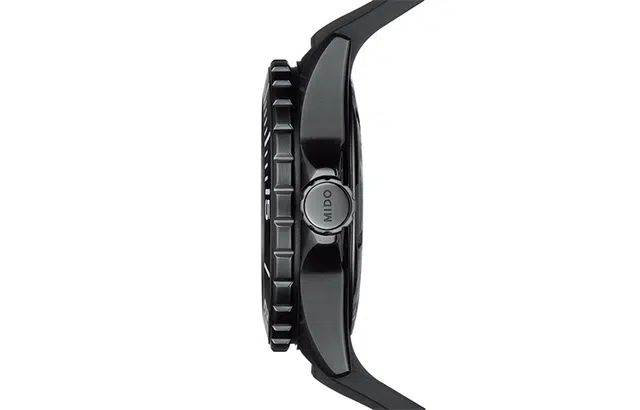 MIDO 600m 43.5mm M026.608.37.051.00