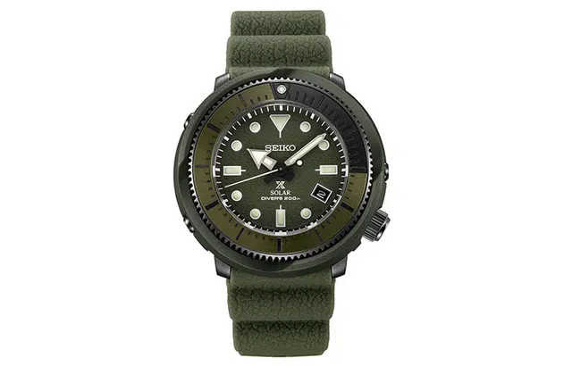 SEIKO 200 46.17mm SNE535P1