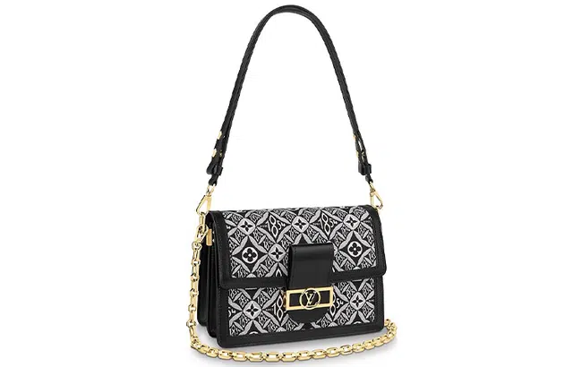 LOUIS VUITTON Dauphine MM