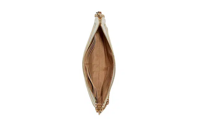 COACH Corner Zip 19