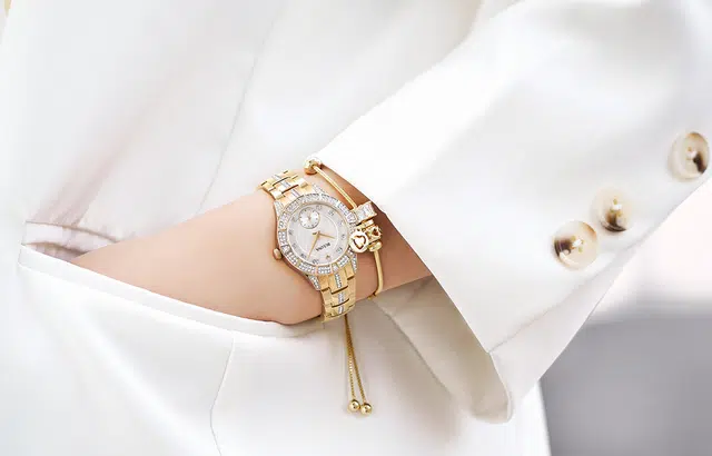 BULOVA 31mm 98L283
