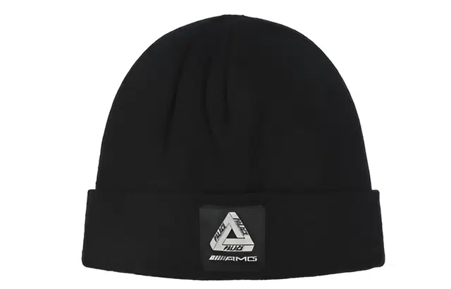 PALACE Triangle Logo Beanie Black