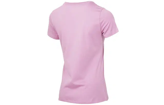 Nike Sportswear Essential Logo T
