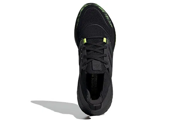 adidas Ultraboost 22