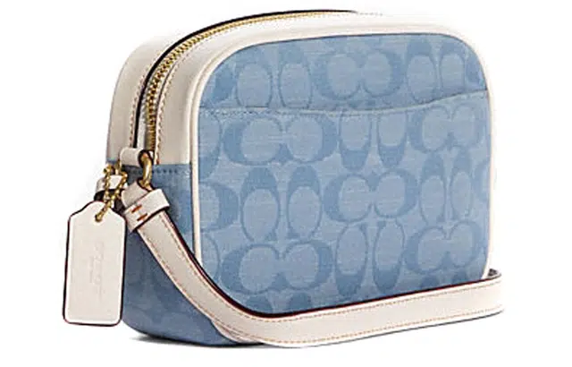 COACH Camera 20