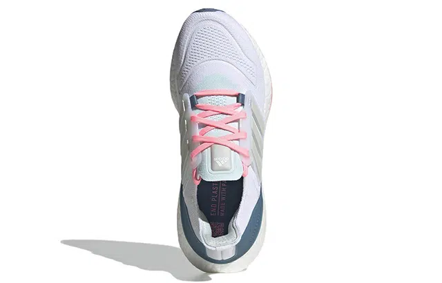 adidas Ultraboost 22