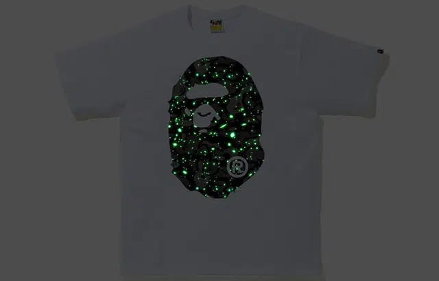A BATHING APE T