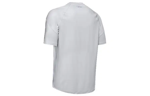 Under Armour T