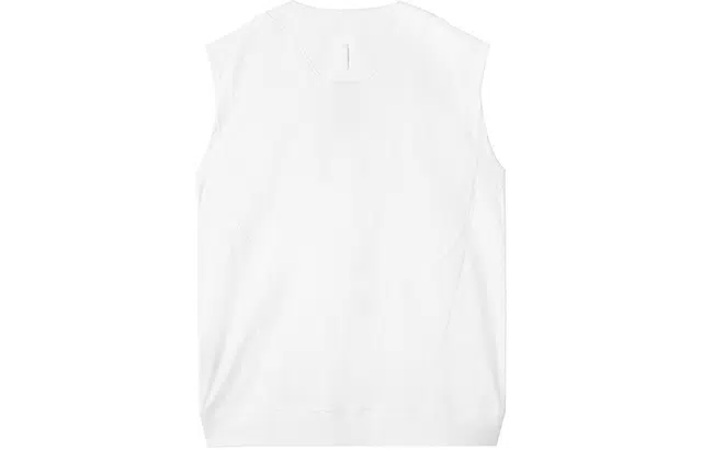 NORVINCY T