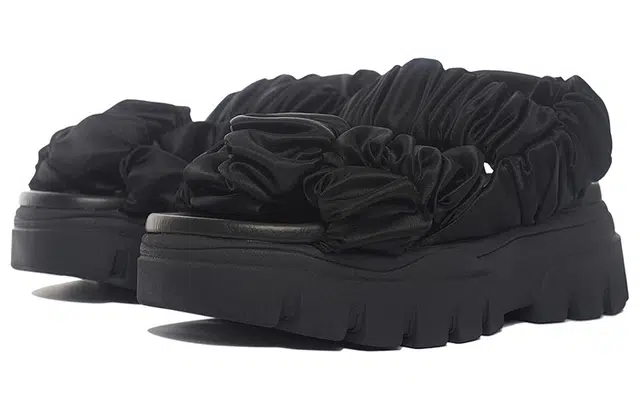 LiNing Hiker