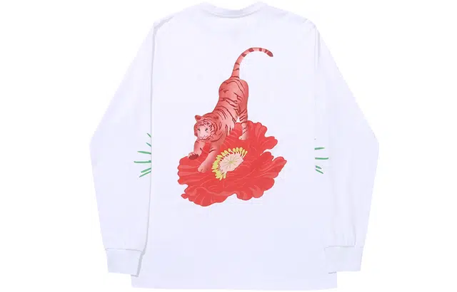 AVENUESON x zinan lam 22SP T