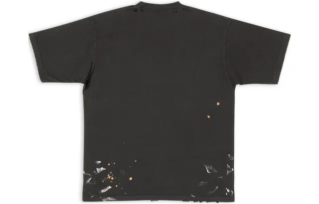 Balenciaga FW22 T