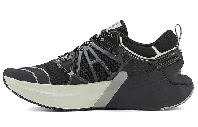 Soulland x LiNing 6