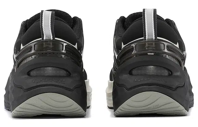 Soulland x LiNing 6