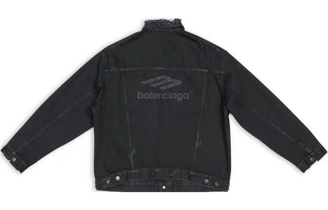 Balenciaga SS22