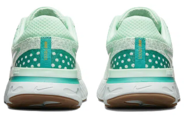 Nike React Infinity Run Flyknit 3